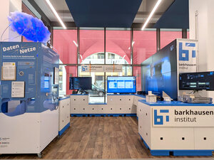 You can see the planned structure of the BI stand. Executed here in the BI laboratory facilities.