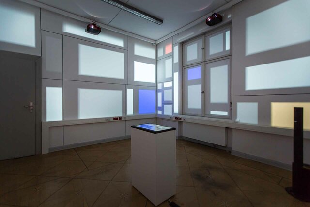 Projection Mondrian in Villa Bienert