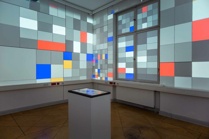 Projection Mondrian in Villa Bienert